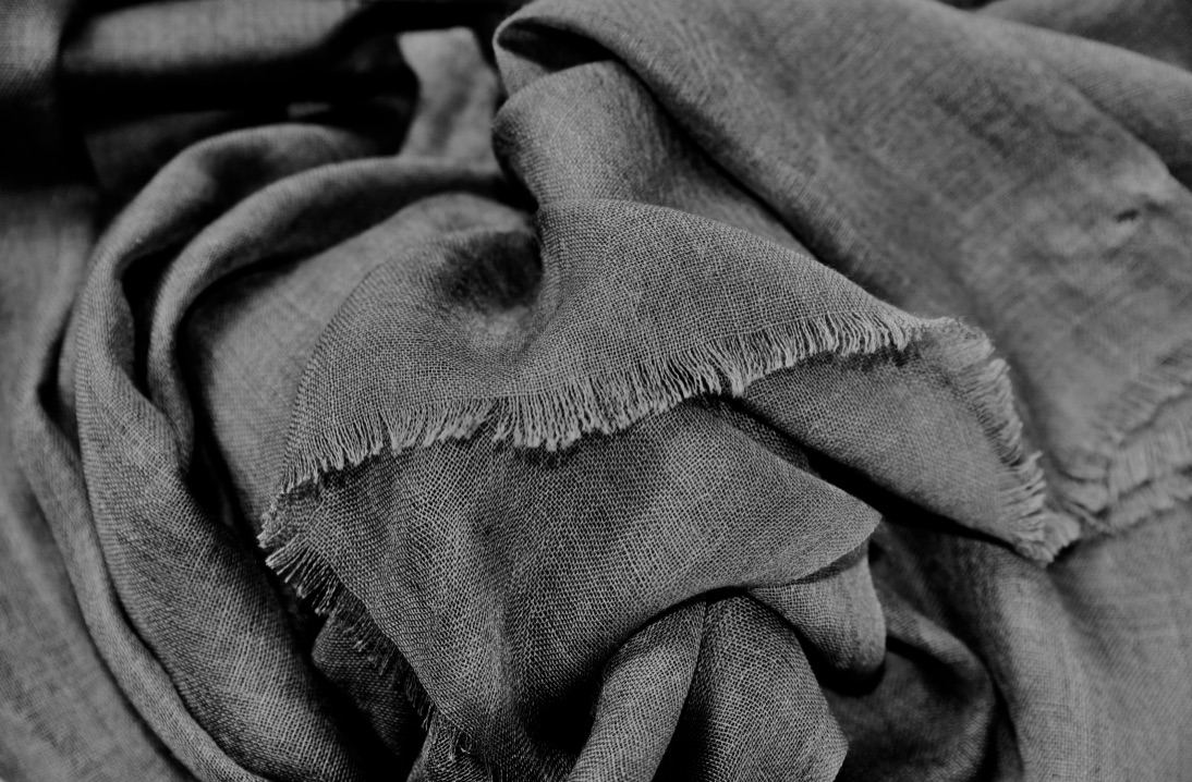 Lightweight cashmere sjaal zwart